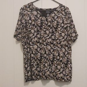 Karen Scott Black and Cream Floral Short Sleeve Tee